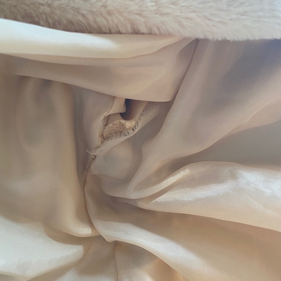 Coat - Picture 4 of 4